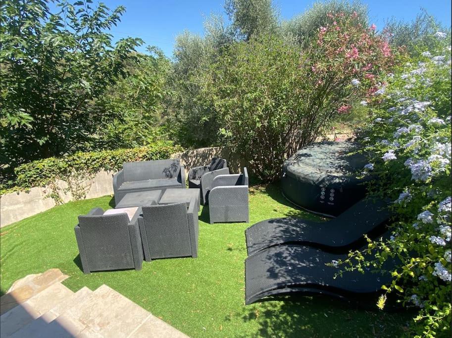 Superbe Appartement Avec Jardin & Jacuzzi - En Face De La Mer La Ciotat Exterior photo